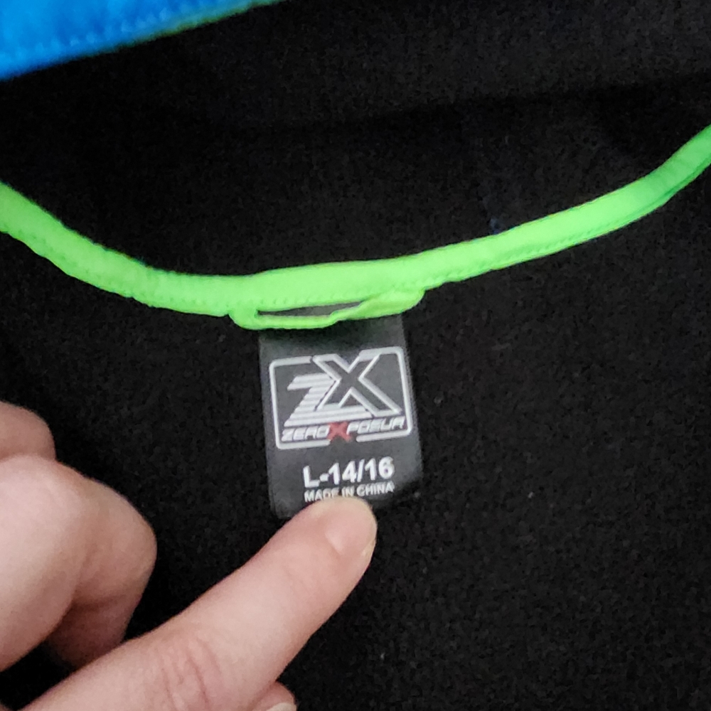 Boys size L 14/16  rain/wind jacket zero posur blue and lime green